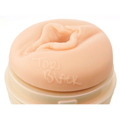 Fleshlight: Tori Black side view of stroker opening