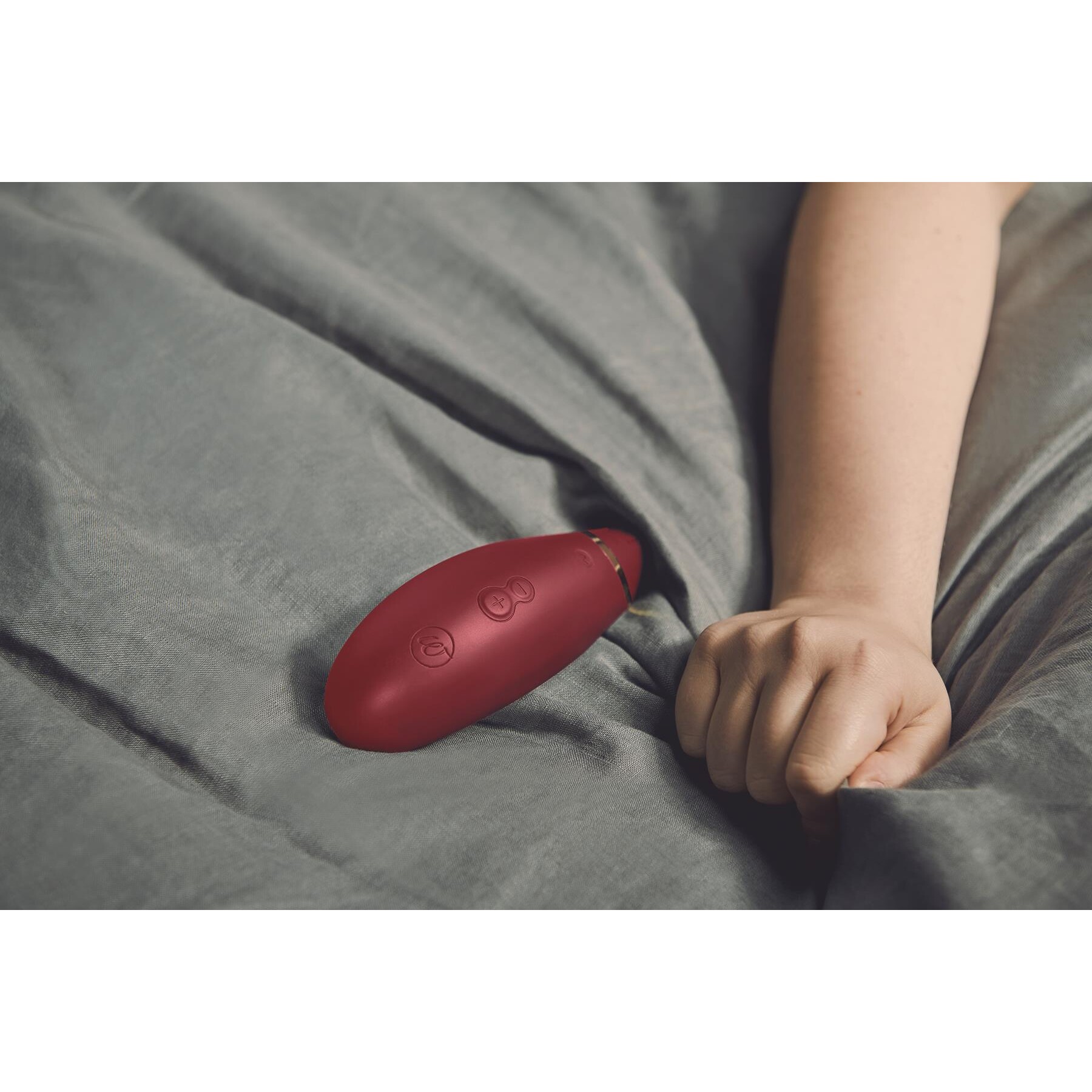 Womanizer Premium 2 Clitoral Stimulator Mood Shot - Burgundy