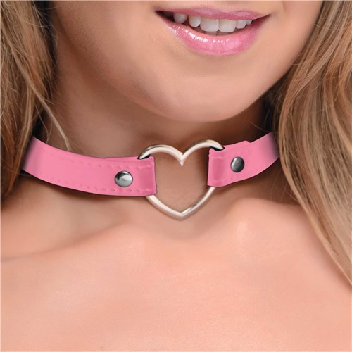 Sweet Heart Choker On Model