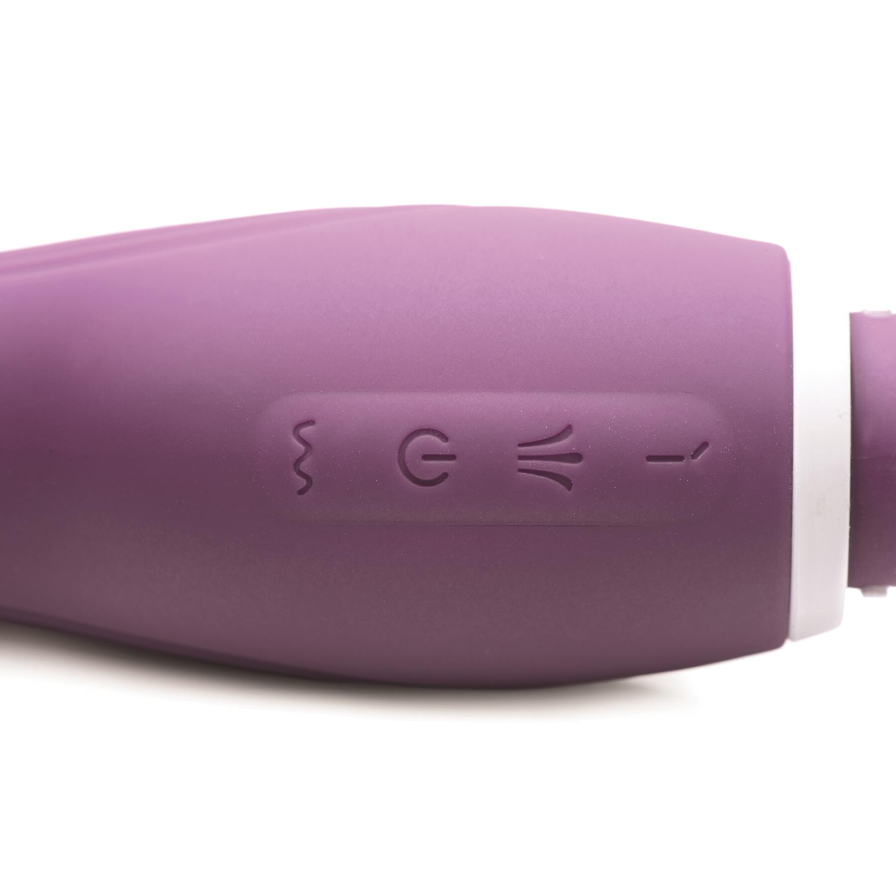 Shegasm Lickgasm Vibrating Pussy Pump - Close Up on Controller