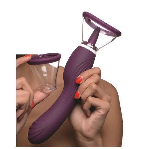 Shegasm Lickgasm Vibrating Pussy Pump - Hand Shot