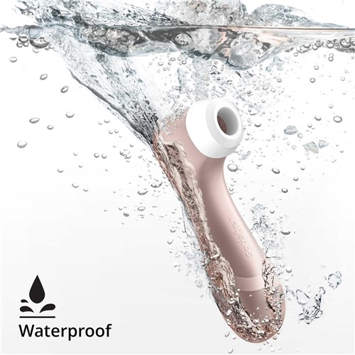 Satisfyer Pro 2 - Next Generation gold submerged in water