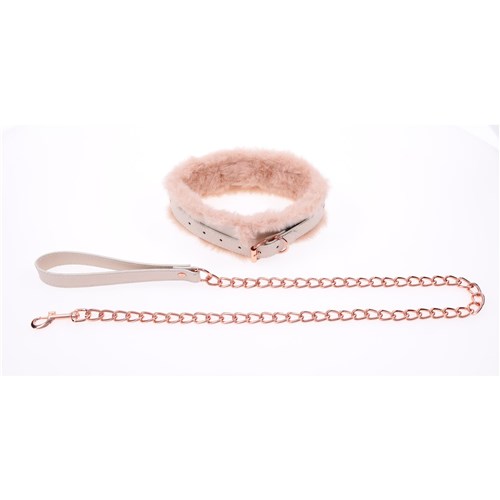 Peaches 'N Creame Fur Collar and Leash with leash detached and collar closed