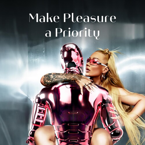 Womanizer Liberty 2 Iggy Azalea Edition shot of iggy