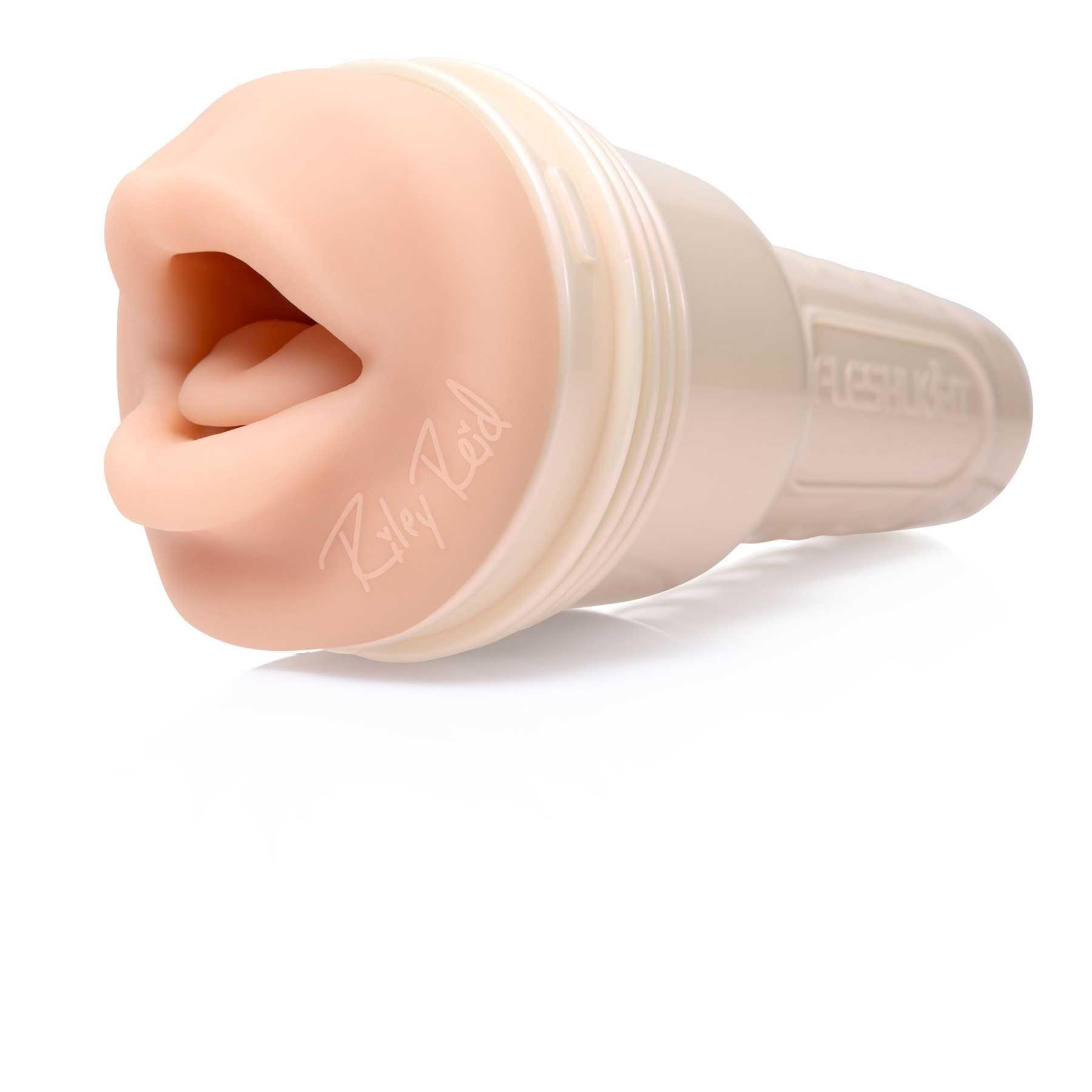 Riley Reid Mouth Insomnia side view on table