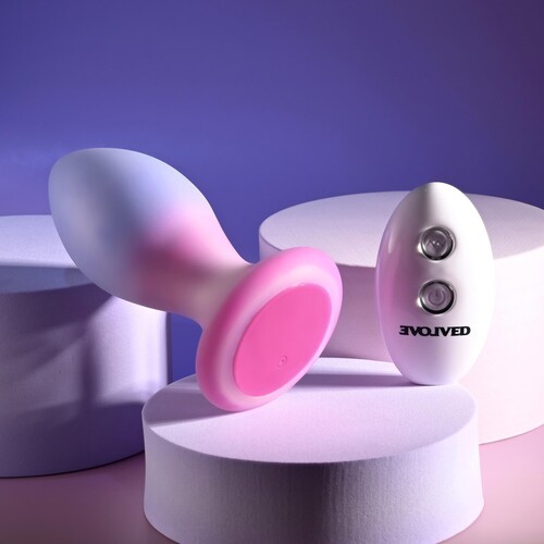 Paradise Anal Vibrator With Remote lifestyle shot 2