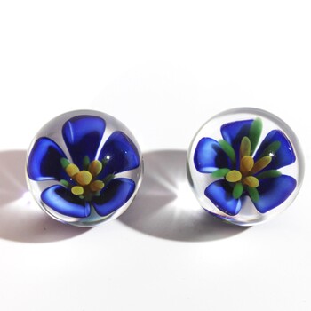 Blue Orchid Glass Kegel Balls - Product Shot