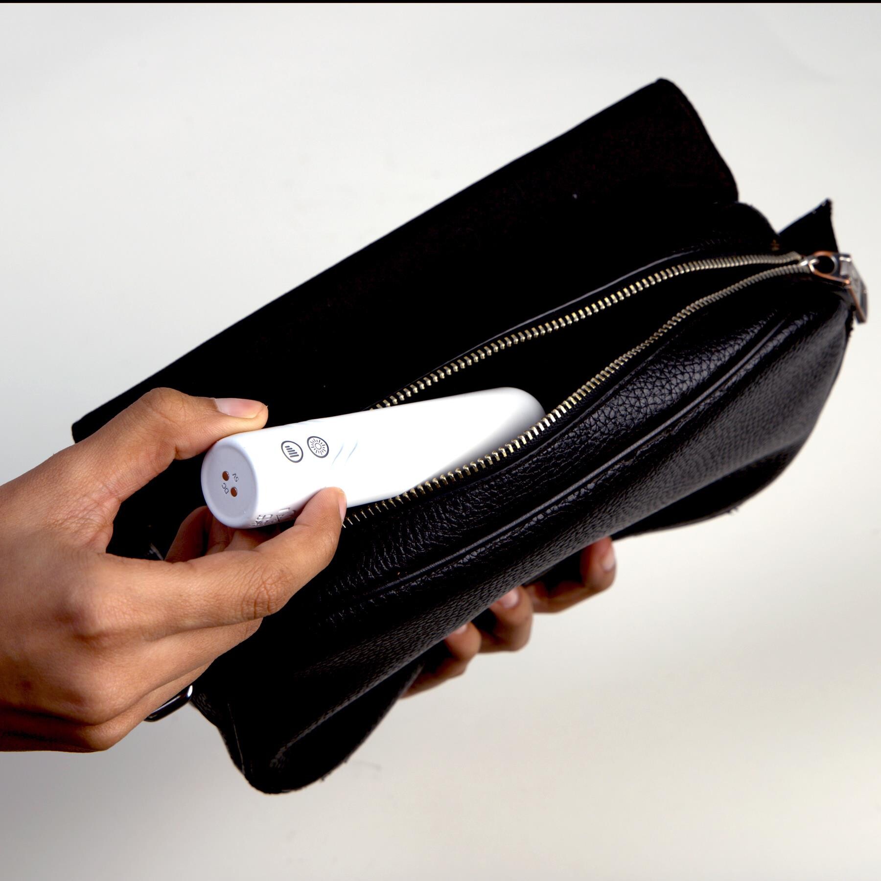 Illumination Bullet showing how to store