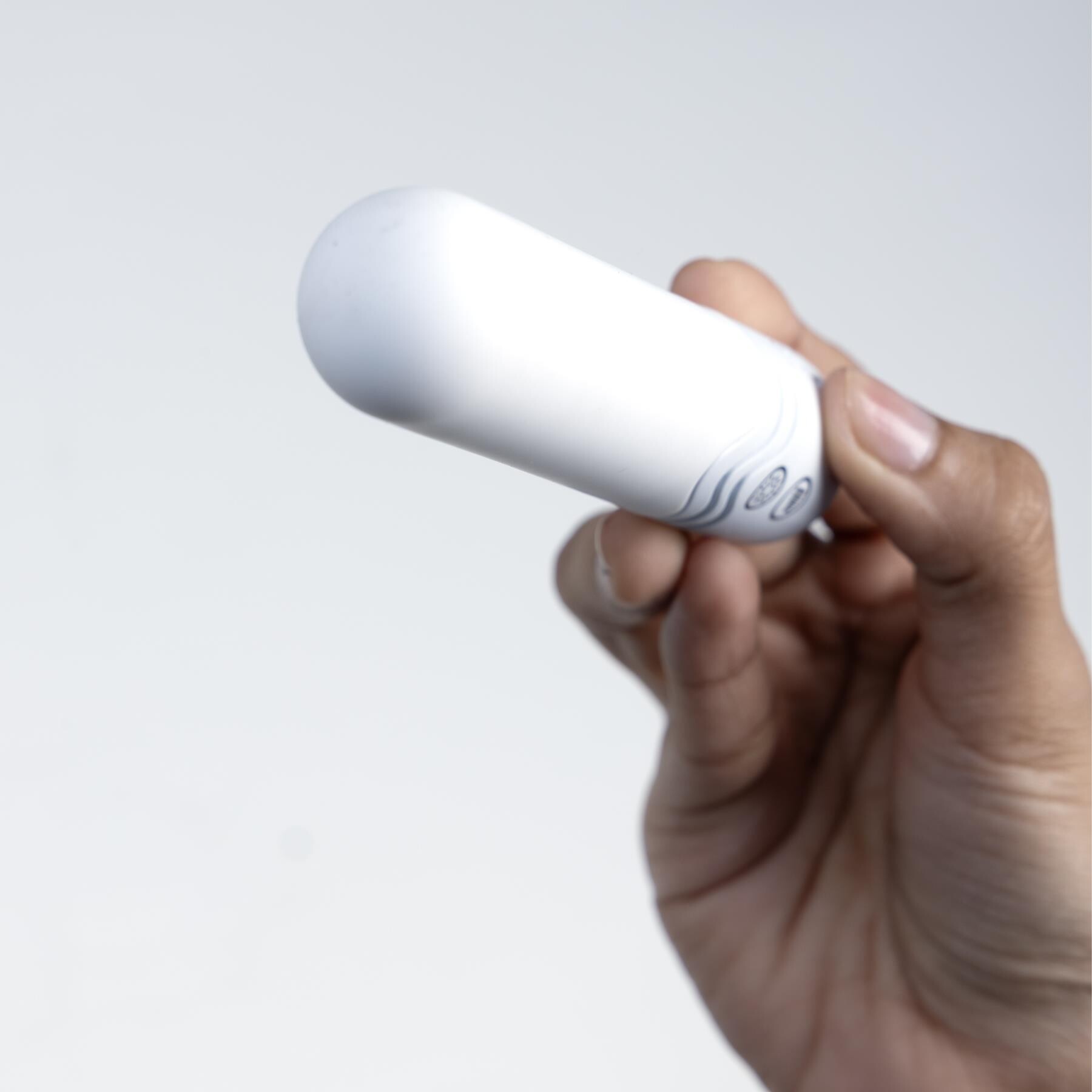 Illumination Bullet hand shot 3