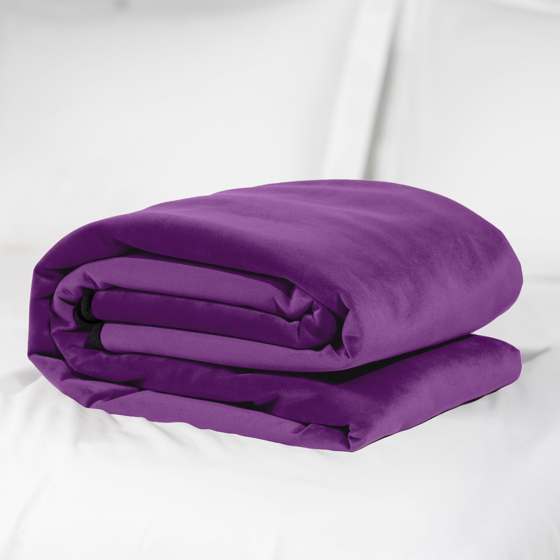 Liberator Queen Size Fascinator Throw folded burgundy