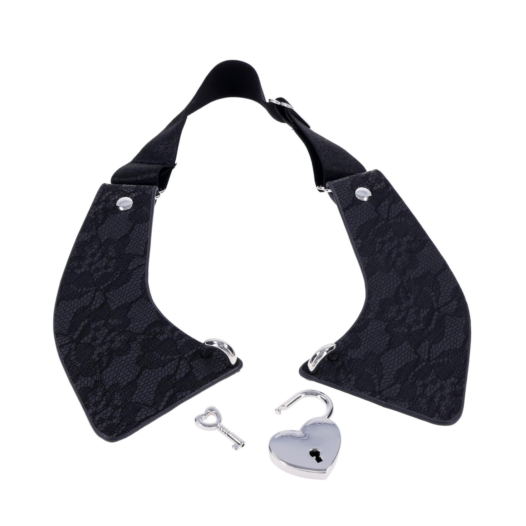Heartbound Lace Day Collar view 4