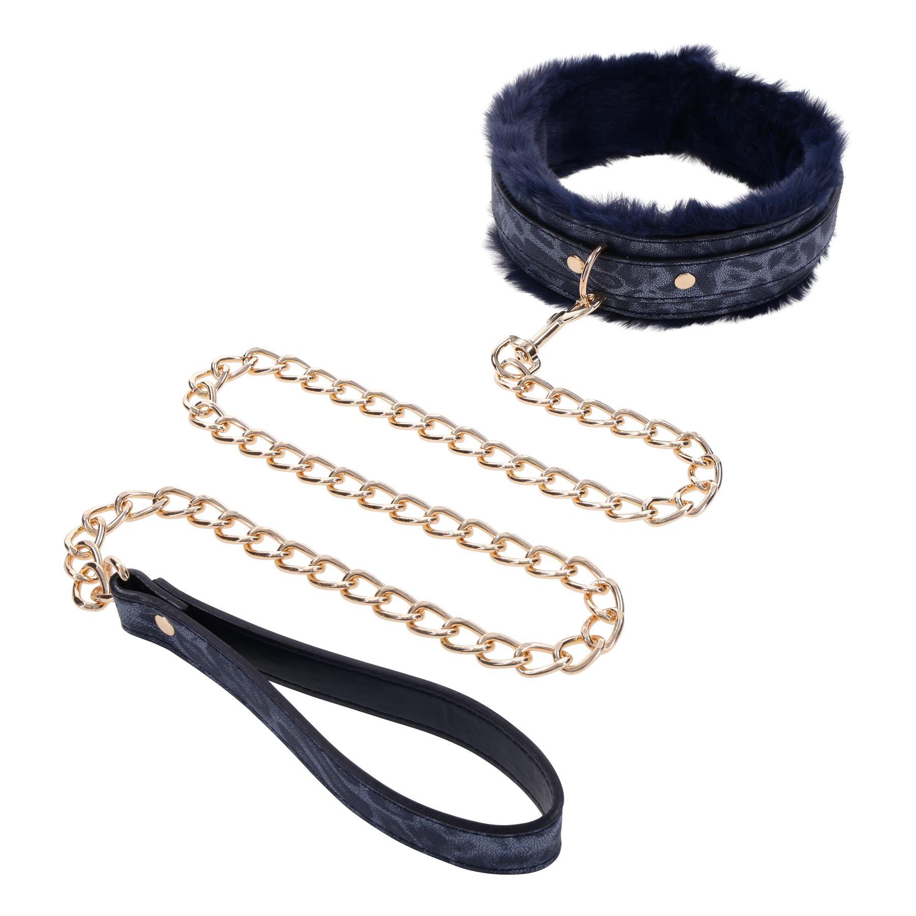Cougar Fur Collar & Leash view 2
