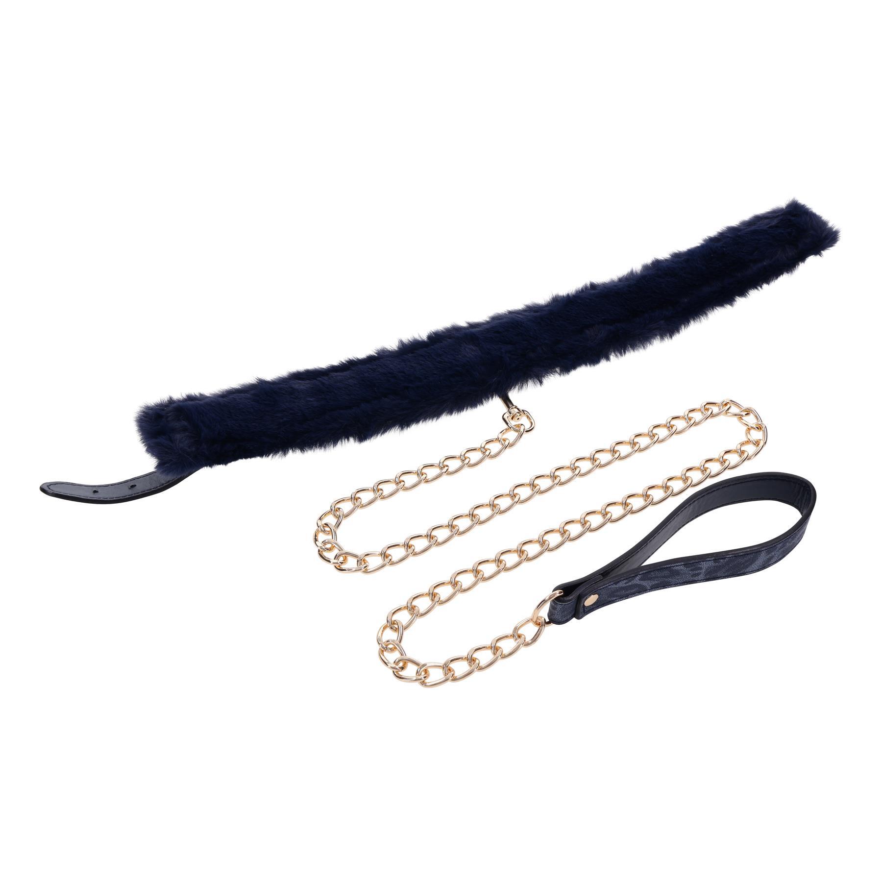Cougar Fur Collar & Leash view 3